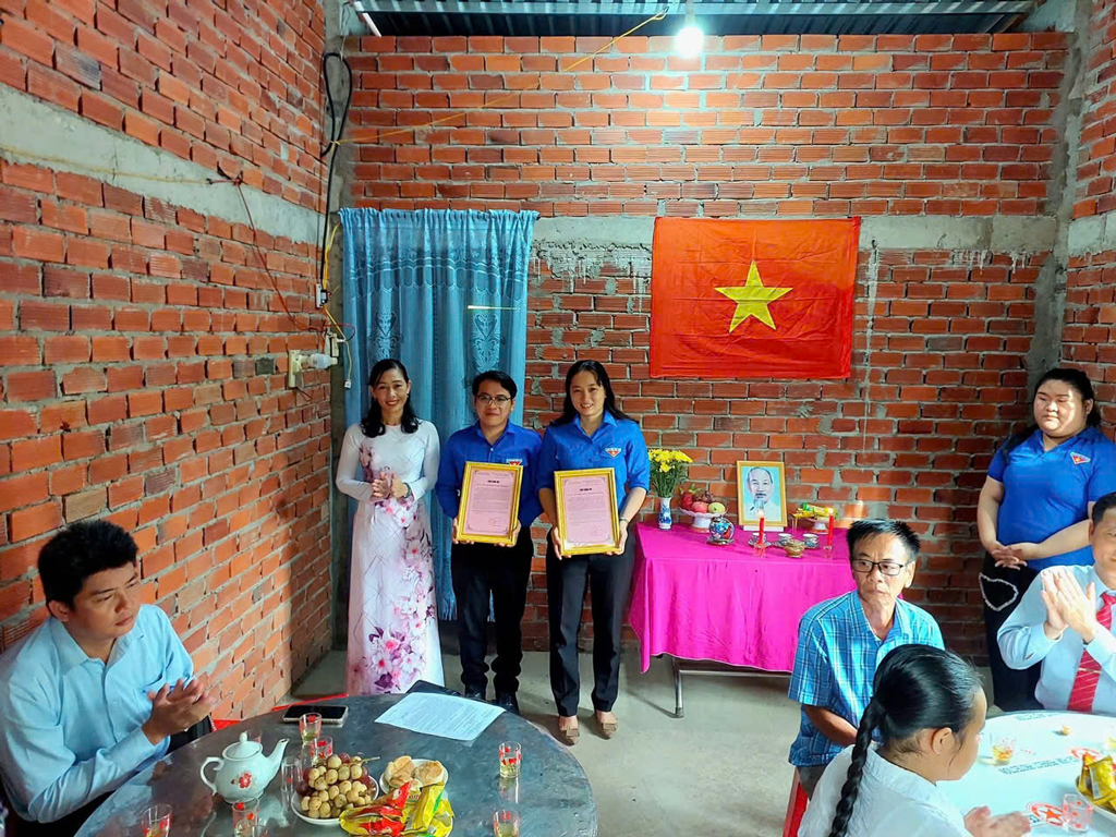 ban-giao-nha-dai-doan-ket-16-8-2025-3