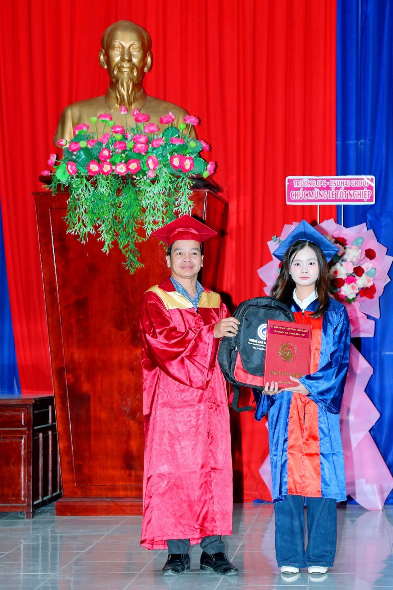 truong-cdbt-trao-bang-tot-nghiep-dot-1-2026-8