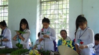 Sinh viên Khoa Sư phạm với hội thi Cắm hoa nghệ thuật cấp Khoa năm 2016