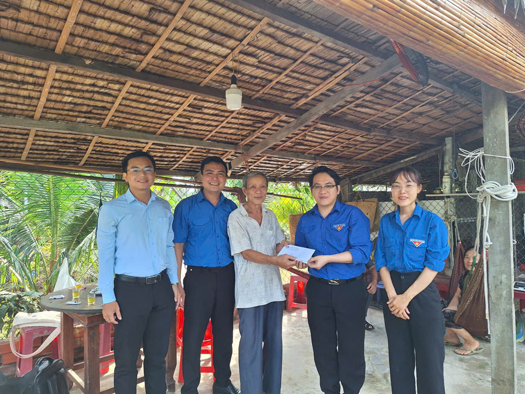 tham-gia-dinh-chinh-sach-ky-niem-78-nam-ngay-thuong-binh-liet-sy-2025-1