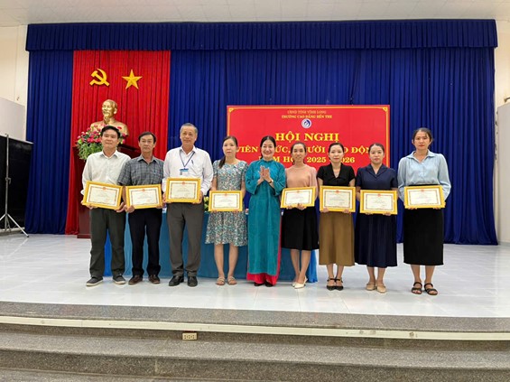 hoi-nghi-vien-chuc-nld-nam-hoc-2025-2026-3