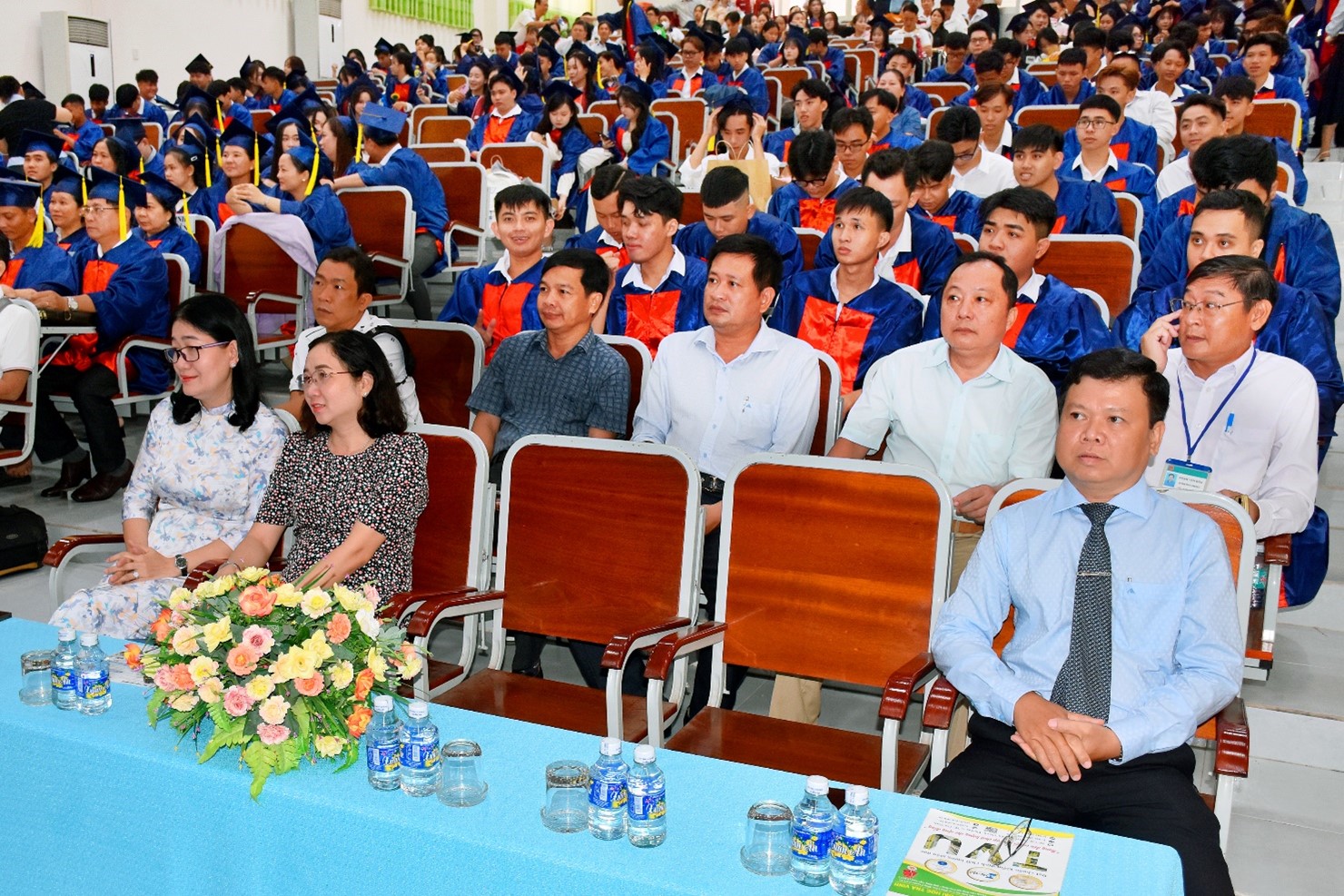truong-cdbt-trao-bang-tot-nghiep-dot-1-2026-1